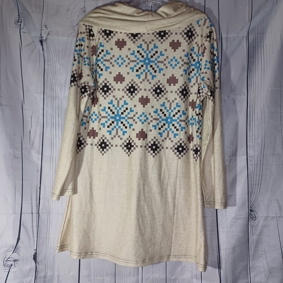 Relevate Designs long sleeve cowl neck top NWT - Picture 7 of 12